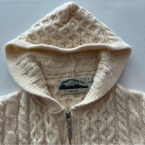 Aran Crafts 100% Merino Wool Kids Hooded Knit Cardigan Zip Sweater 6-7 Years - Picture 11 of 16